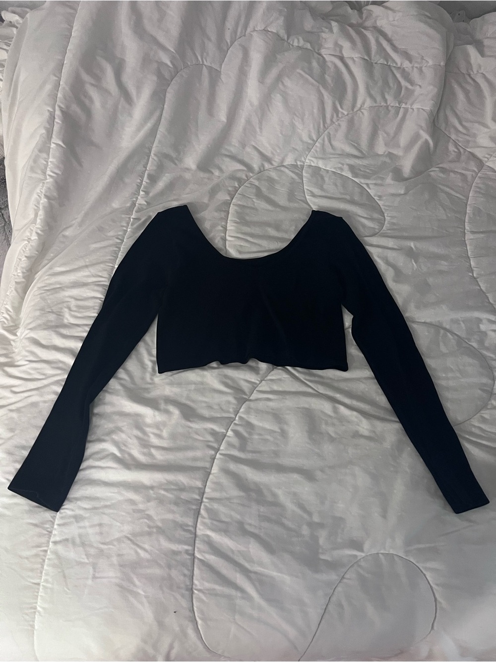 Aeropostale Black Long Sleeve Crop Top